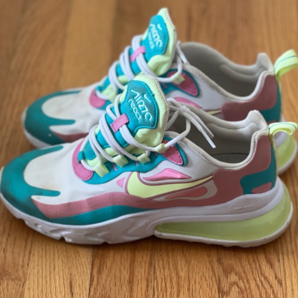 Nike Air Max 270 React